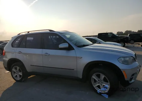 2013 BMW X5 xDrive35I z USA, uszkodzony, nr VIN 5UXZV4C54D0B12489